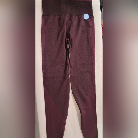 Pink seamless leggings - Picture 1 of 4